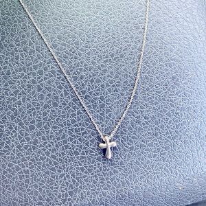 Authentic Tiffany cross necklace (Elsa Peretti)